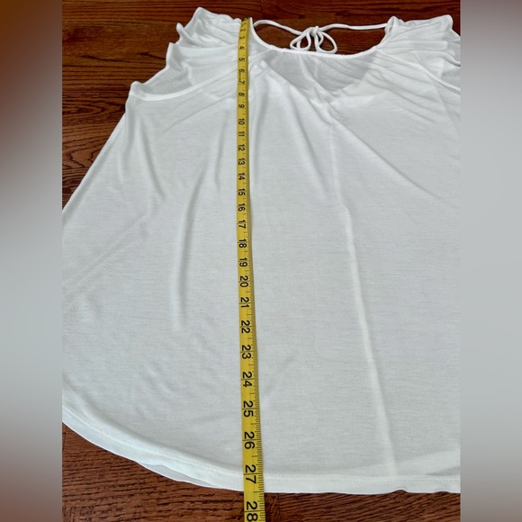 Loft Women’s Top - Picture 6 of 7